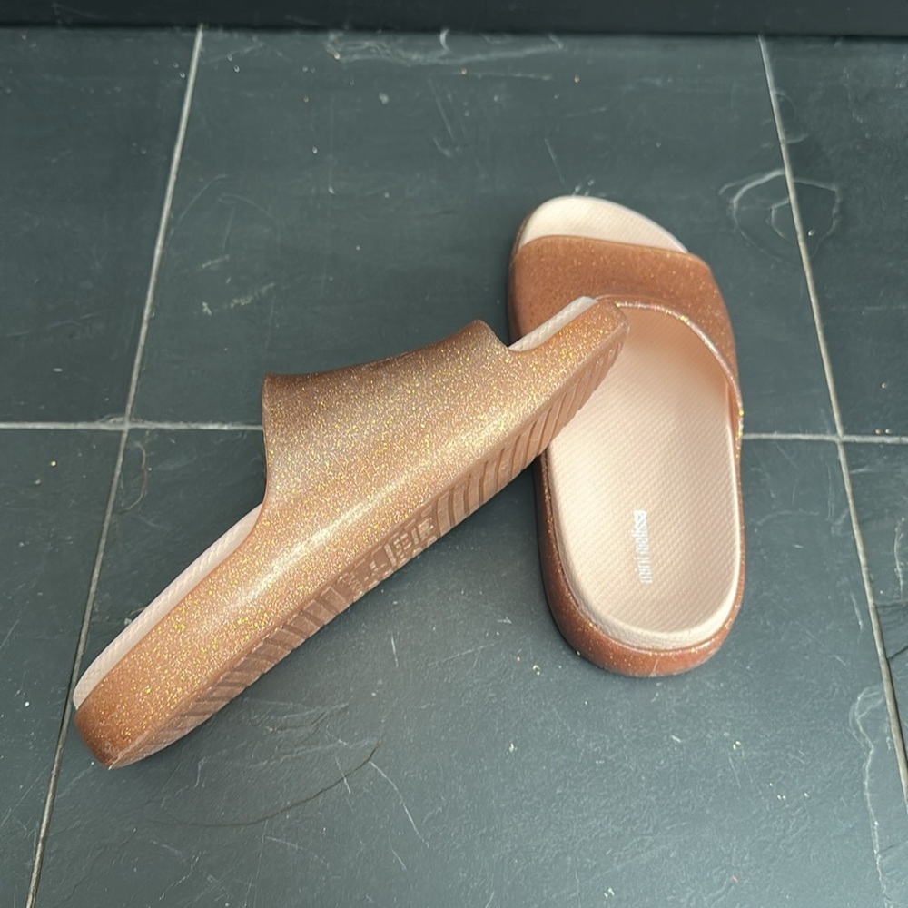 Mini Melissa Kids’ Cloud Slides, size 2, GUC - Picture 4 of 7